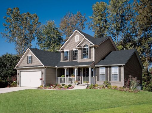 Gentek Woodgrain 2000 siding in Canyon Clay