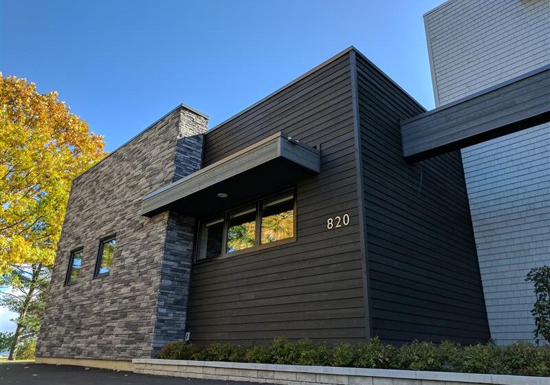 Nothridge stone siding